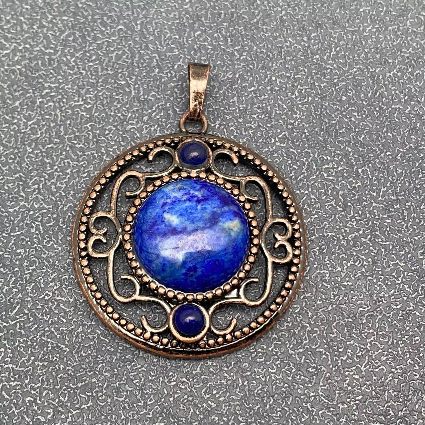 Vintage Natural Stone Hollow Circular Charm Pendant - CS