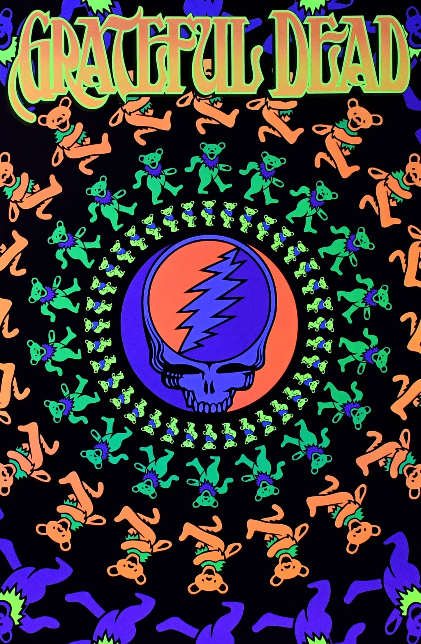 Patterned design with Grateful Dead logo and bear illustrations on a black background