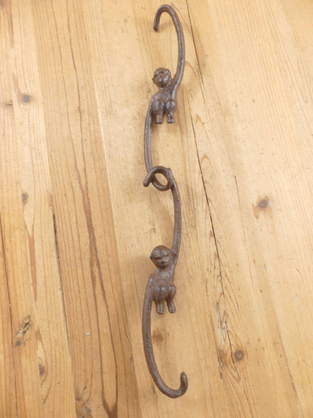 CAST IRON MONKEY HOOK  9 1/4"