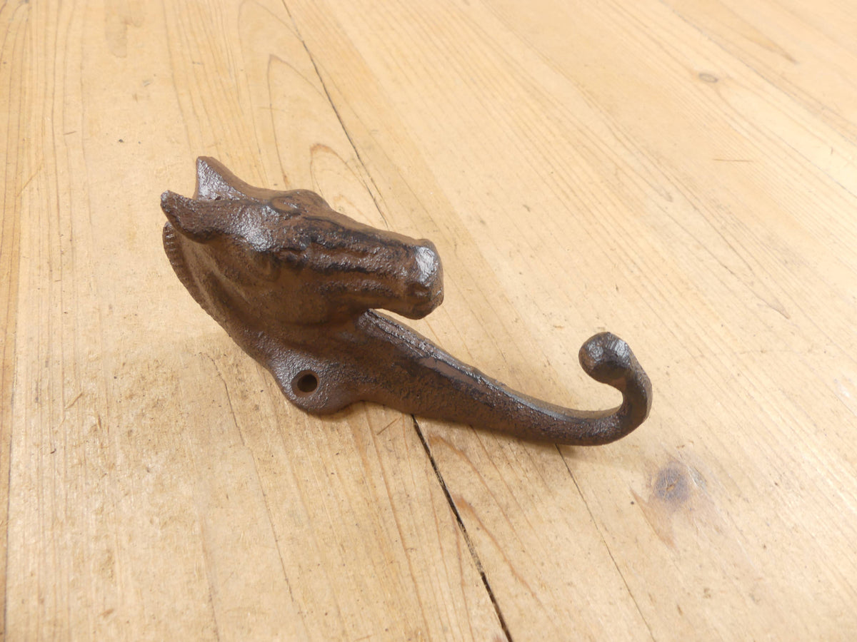 RUSTIC CAST IRON HORSE HEAD HOOK