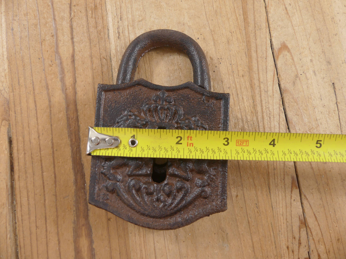 LARGE CAST IRON LOCK AND KEY SET (PROP)