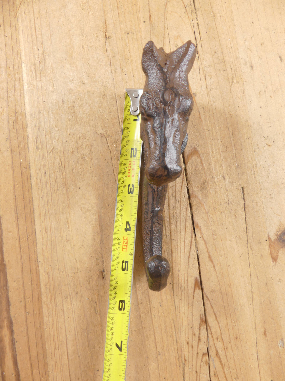 RUSTIC CAST IRON HORSE HEAD HOOK