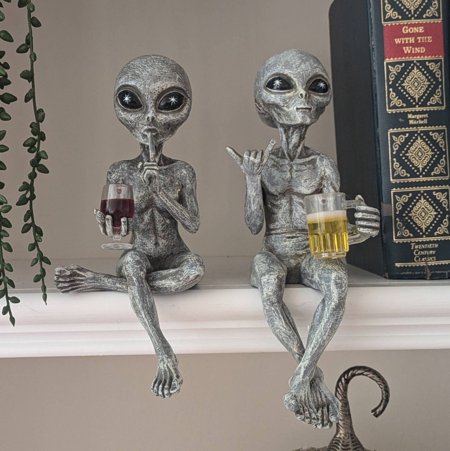 Party Alien Shelf Sitters 10" tall Figurine Set