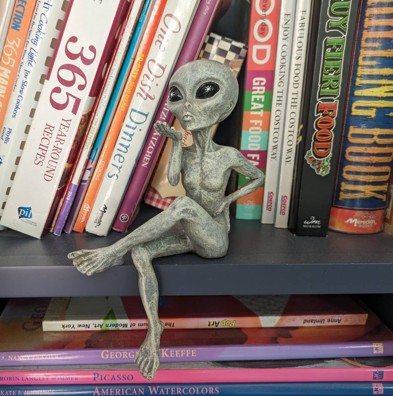 Alien Invasion 'The Flirty' 10” H Female Alien Shelf Sitter