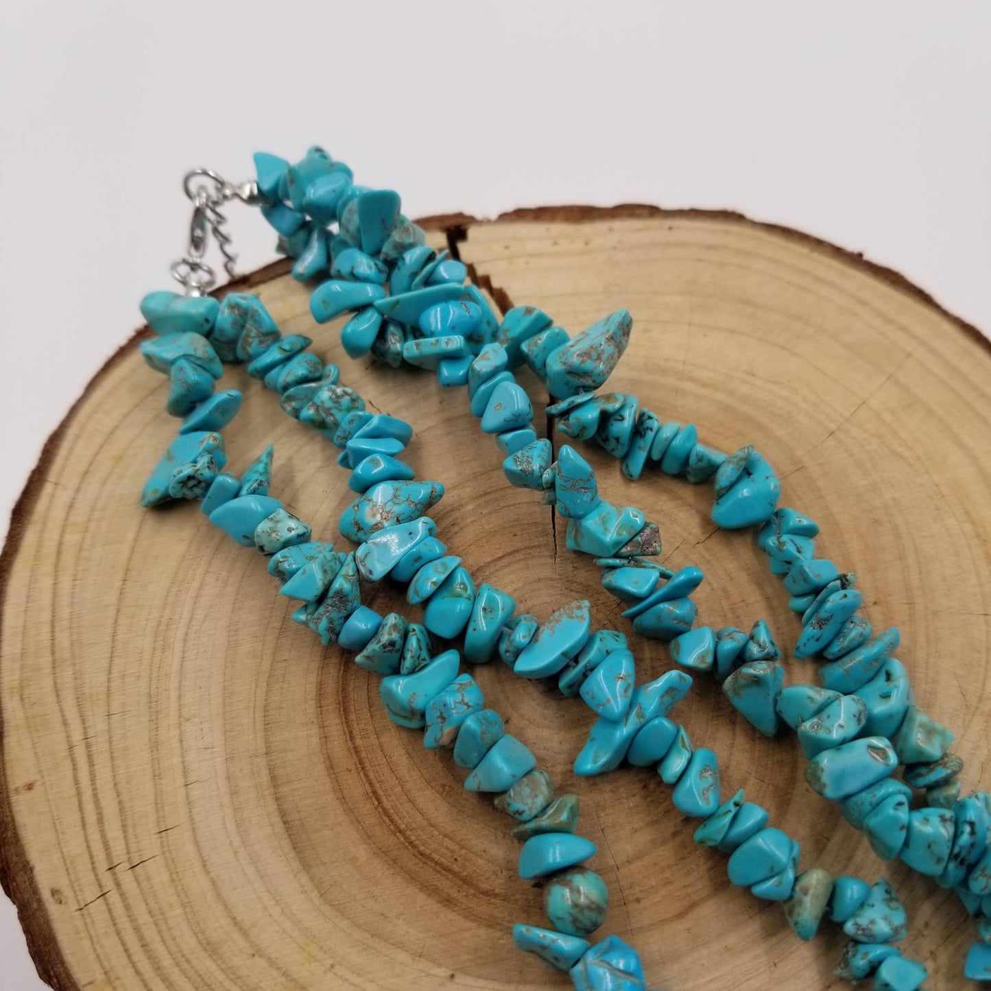 Classic Retro Medieval Turquoise Gravel Necklace