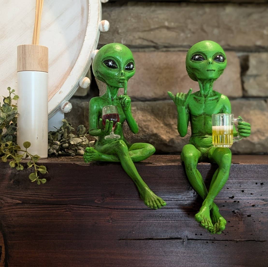 Party Alien Shelf Sitters 10" tall Figurine Set