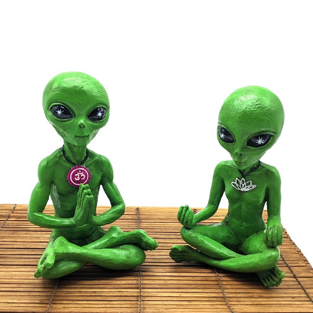 Alien Invasion "Zen and Yoga” Couple Meditating Figurine Set