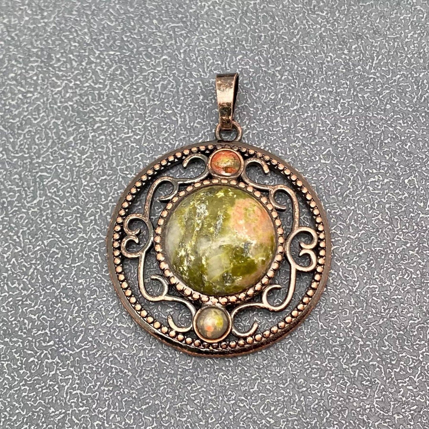 Vintage Natural Stone Hollow Circular Charm  Pendant - CS