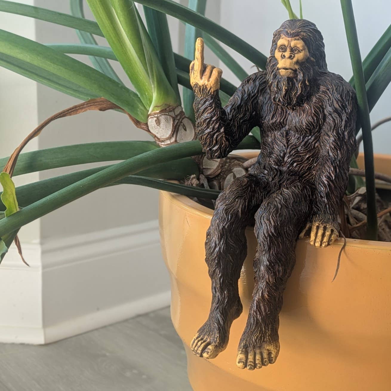 Bigfoot 'The Rude' Sasquatch Statue 10 inch H Shelf Sitter