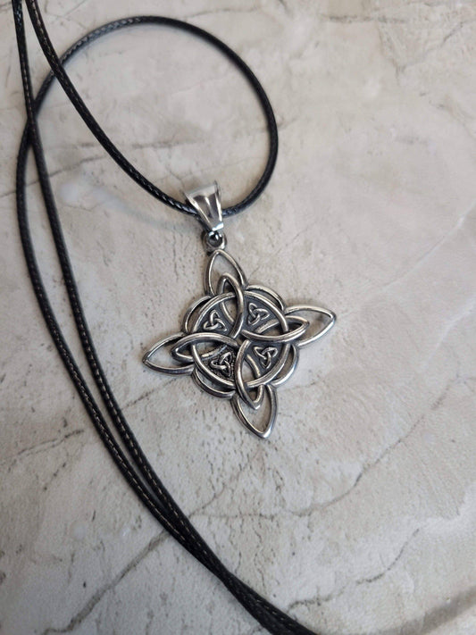 Witches Knot Necklace, Protection Charm Necklace, Witches
