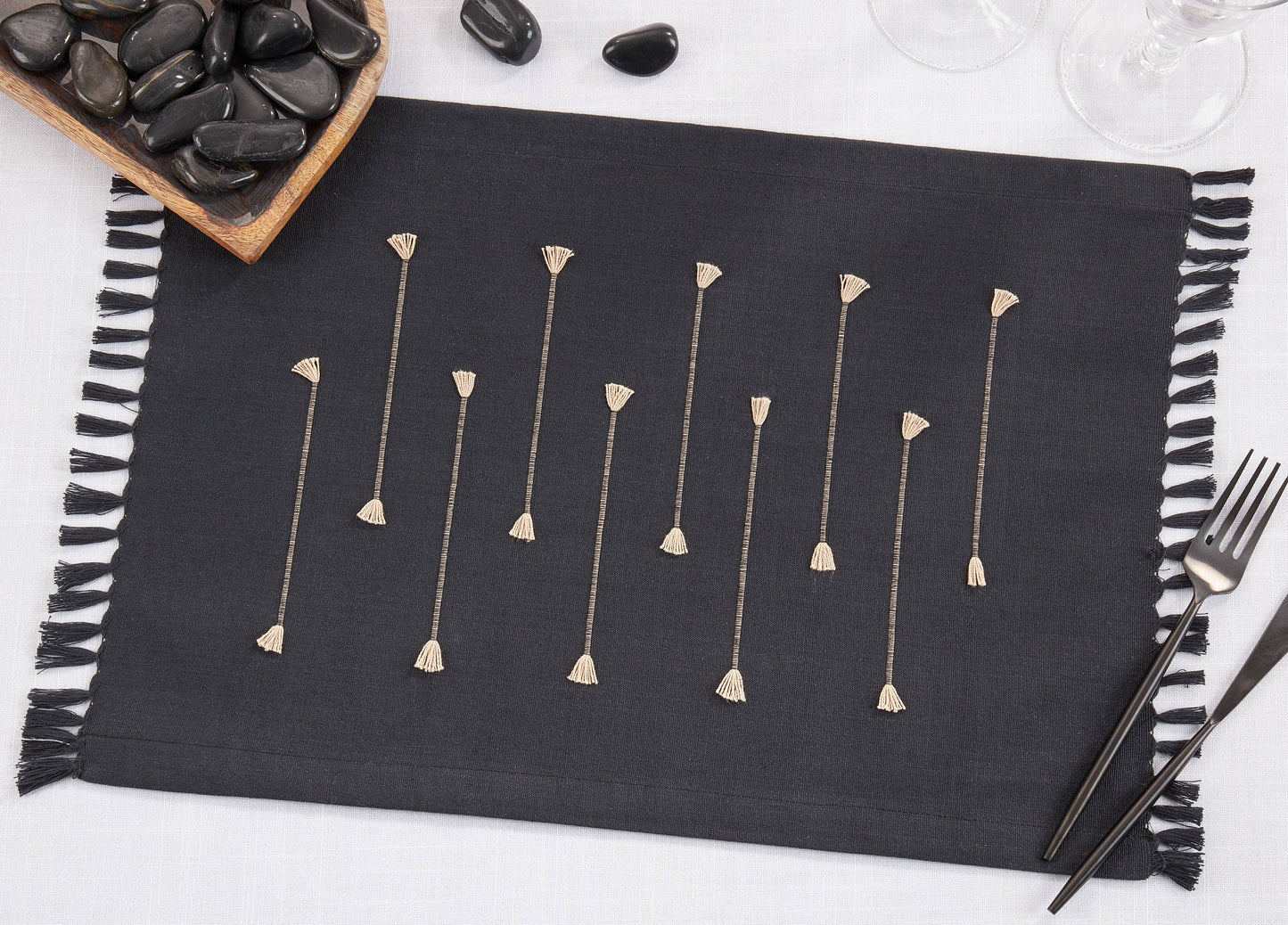 Fringe Line Placemat